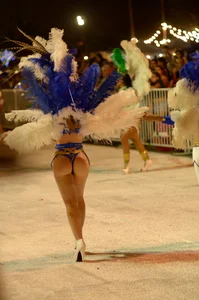 Sexy lady with a nice ass dressed up while dancing