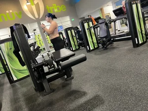 Gym PAWG Pt2 (nike pro leggings, juicy booty(oc))