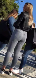 Teen Ass Jeans