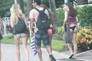Various sexy Florida beach and bikini girls