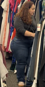 BBW ((WIDE HIPS WIDE ASS in tight jeans))