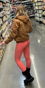 Salmon leggins MILF shopping