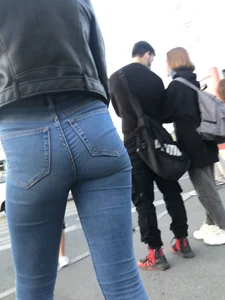 Hot Candid Butt And Legs in Tight Blue Jeans on a Crosswalk Street Creepshots Collection