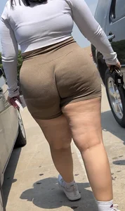Big booty white girl
