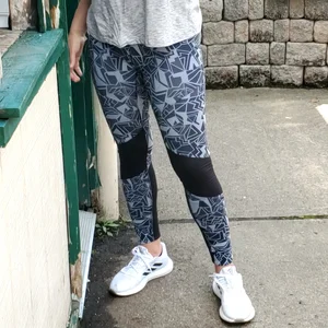 Girl with a nice ass in patterned leggings