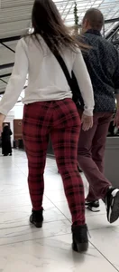 Sexy Milf in Xmas Checkered Leggings (oc)