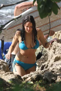Jennifer Lawrence candid and paparazzi pictures in bikinis