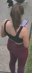 Neighbor rocking the dark red/maroon today