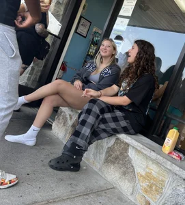 Waiting for bagels  (oc)