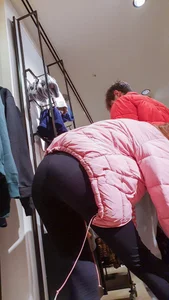 *dribble* Very tight leggings and VPL on this cutie pie