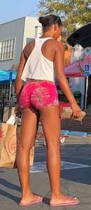 Chocolate Milf - Killer Legs &  Booty