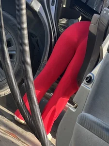 Car wash cutie!