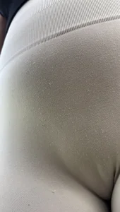 Hot gym girl camel and ass in tight leggings (OC)