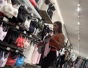 Bubble Butt LULU Employee