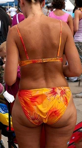 Can U Think in Somethin Else But Her Gluteuz?
