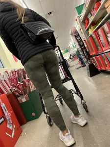 Camo Latina booty