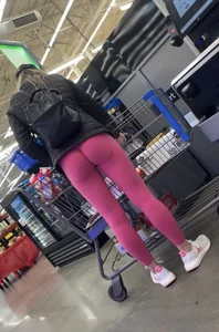 Battle of the blondes pt. 2 (purple vs pink)