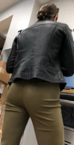 Nice Body And Booty in Green Pants (OC)