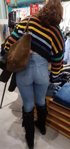 Spectacular european woman ass in blue jeans