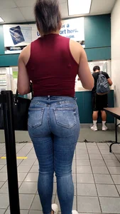 Hot latin Milf in tight jeans