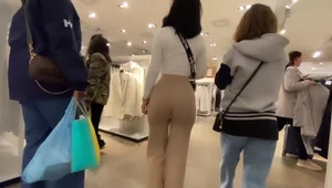 EXTRAORDINARY ASS (NOT OC)