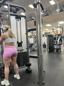 Best set today😈 bubble butt see through spandex at gym