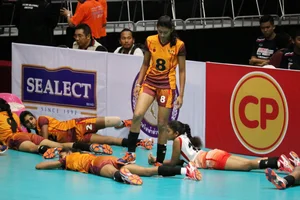 Thai candid volleyball girls