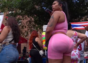 Big ass Latina in Pink - Not OC