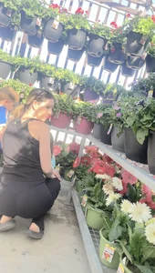 Couple milfs bend for me