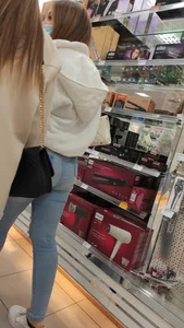 Nice jeans ass in the waiting line