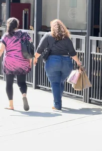 BBW ((WIDE HIPS WIDE ASS in tight jeans))