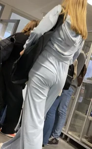 Hot Tender Booty in Loose Pants