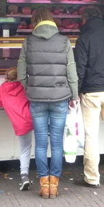 Hot milfs in tight blue jeans street creepshots