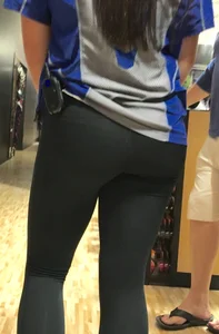 Shoe store employee with a nice ass in leggings and slight vtl