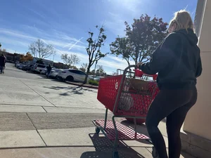 OC who’s your fav? Cakes + some face shots Caught three at target 2 leggings 1 in sweats OC