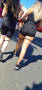 Perfect ass walking in the road