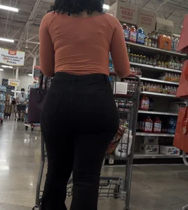 The curves on this Ebony in Black Jeans