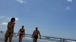 Brazillian beach creepshots, huge gallery of candid girls in swimsuits