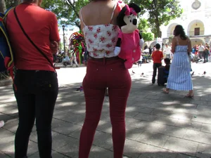 Super Hot Ass and Skinny Legs in Red Denim City Street Creepshot