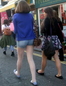 Various sexy teens in little shorts
