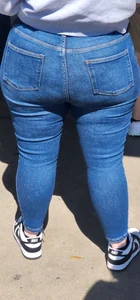 [BIG ASS] Wide Hips British Chick