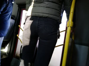 Amazing Hot Ass in Tight Jeans in the Bus Creepshots