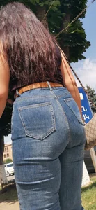 Nice view of a big ass armenian girl in jeans