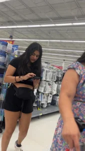 Oblivious Indian flashing her cheeks to me + Faceshot🍑