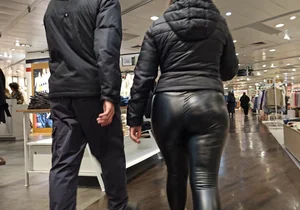 Shiny leather leggings scalator show
