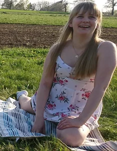 Talking to two cute candid German girls in shorts