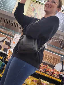 Cute milf at grocery store (face shots)