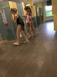 Girls in Underwear in the Locker Room Creepshot