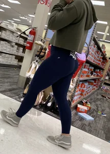 Fit Girl With Fat Ass in Leggings