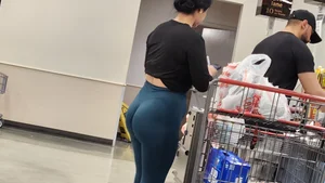 Out In The Wild 7 ( nice shape with leggings)